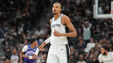 吴艳妮夺冠亚洲，日本名将紧追，自信宣言：期待挑战！